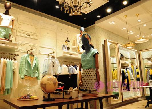 最新中小型女装实体店名字
