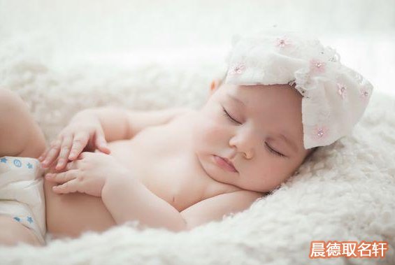 2025蛇年出生女孩名字大全